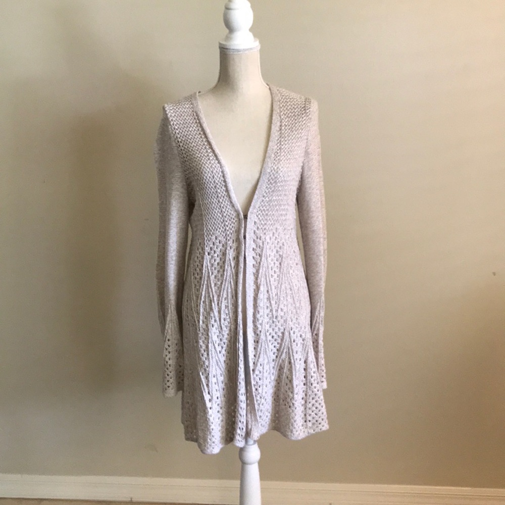 L Anthropologie knitted & knotted cream cardigan